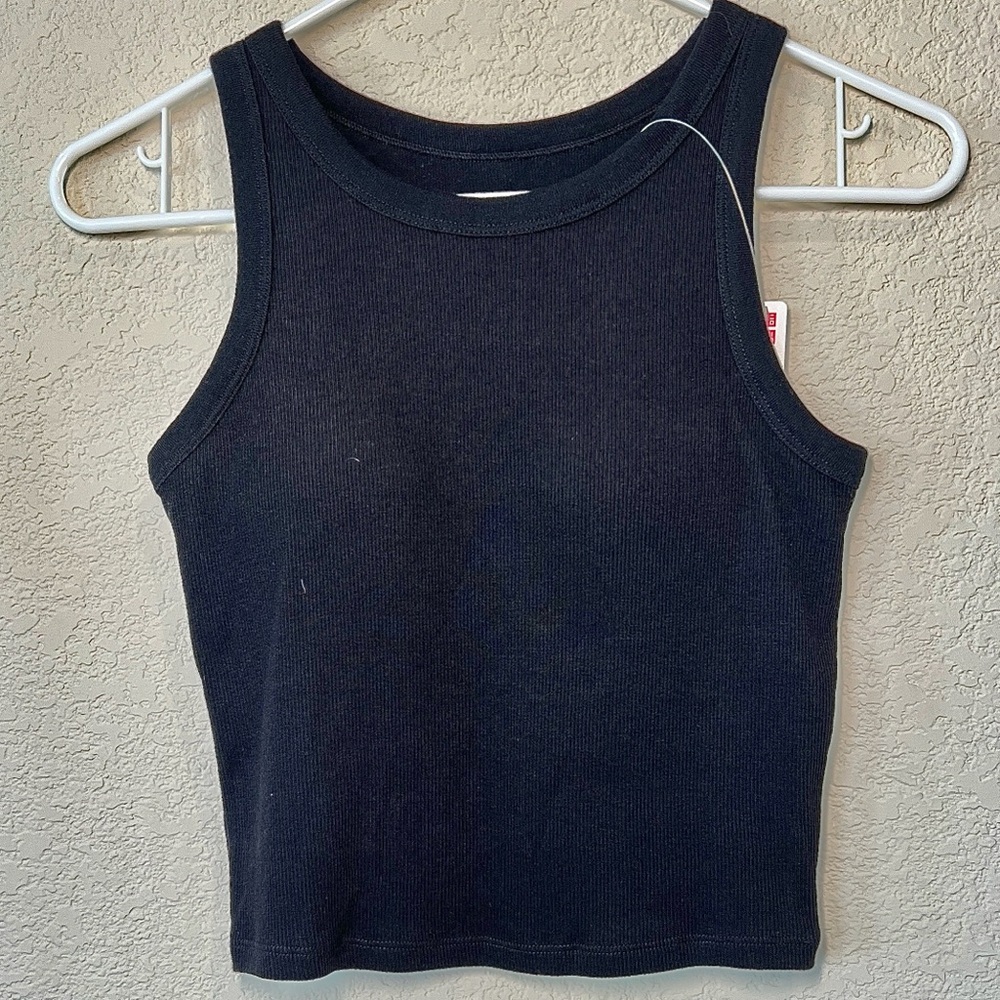 UNIQLO Black Bra Tank Top Ribbed Texture NWT Size S